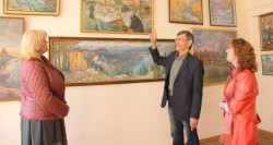 В Институте агроэкологии ЮУрГАУ открылась выставка работ красноармейского художника