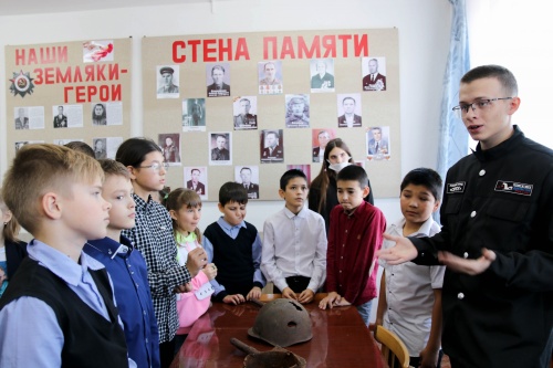 Студенты ЮУрГАУ провели экскурсию по музею воинской славы