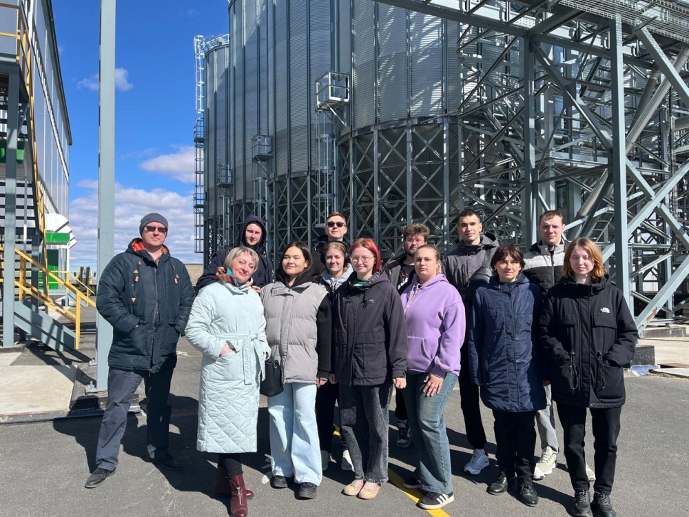 Экскурсия студентов Института агроэкологии  в ООО «Агро-СИТНО»