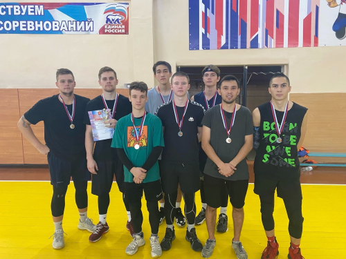 Команда ЮУрГАУ - серебряный призер районного турнира по баскетболу 