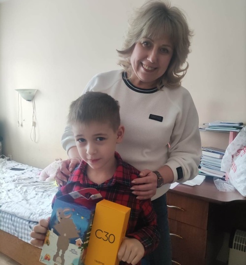 Южно-Уральский ГАУ присоединился к благотворительной акции "Снеговики-добряки" и исполнил мечту мальчика из ДНР