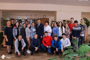 8встреча студентов с главой красноармейского района-2022.jpeg