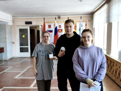 В Институте агроэкологии прошла выставка-конкурс «Душа Крыма», посвященная Дню воссоединения с Россие