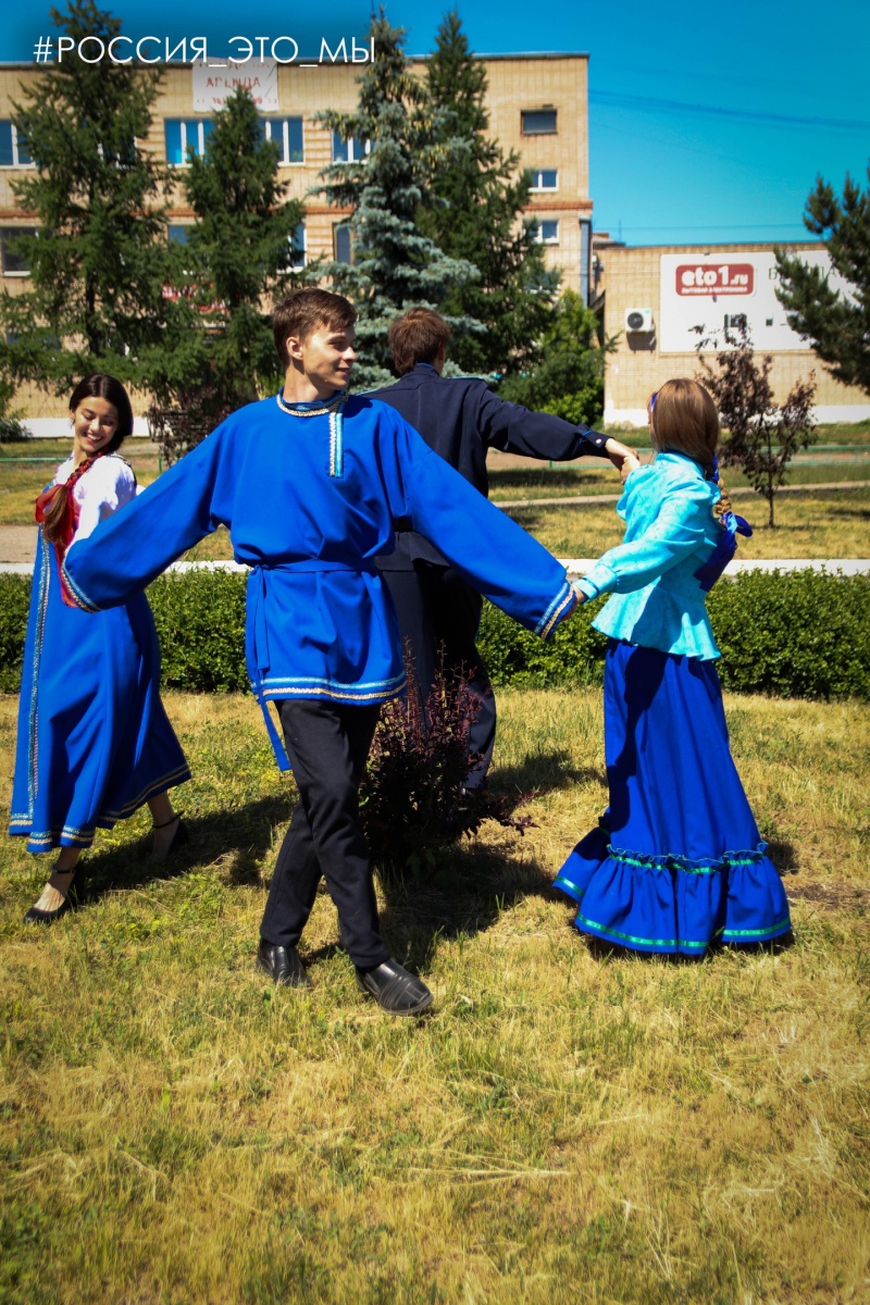 Студенты ЮУрГАУ приняли участие в челлендже ко Дню России