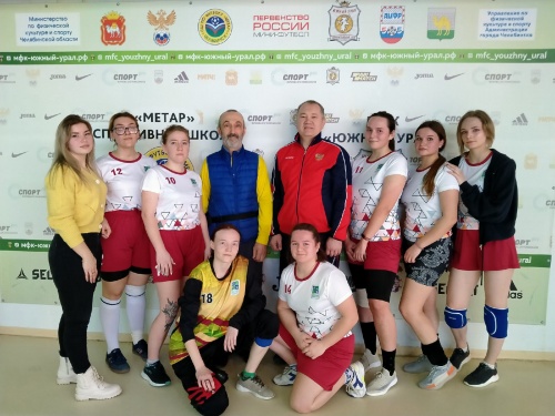 Женская сборная Института агроэкологии выступила в соревнованиях по мини-футболу 